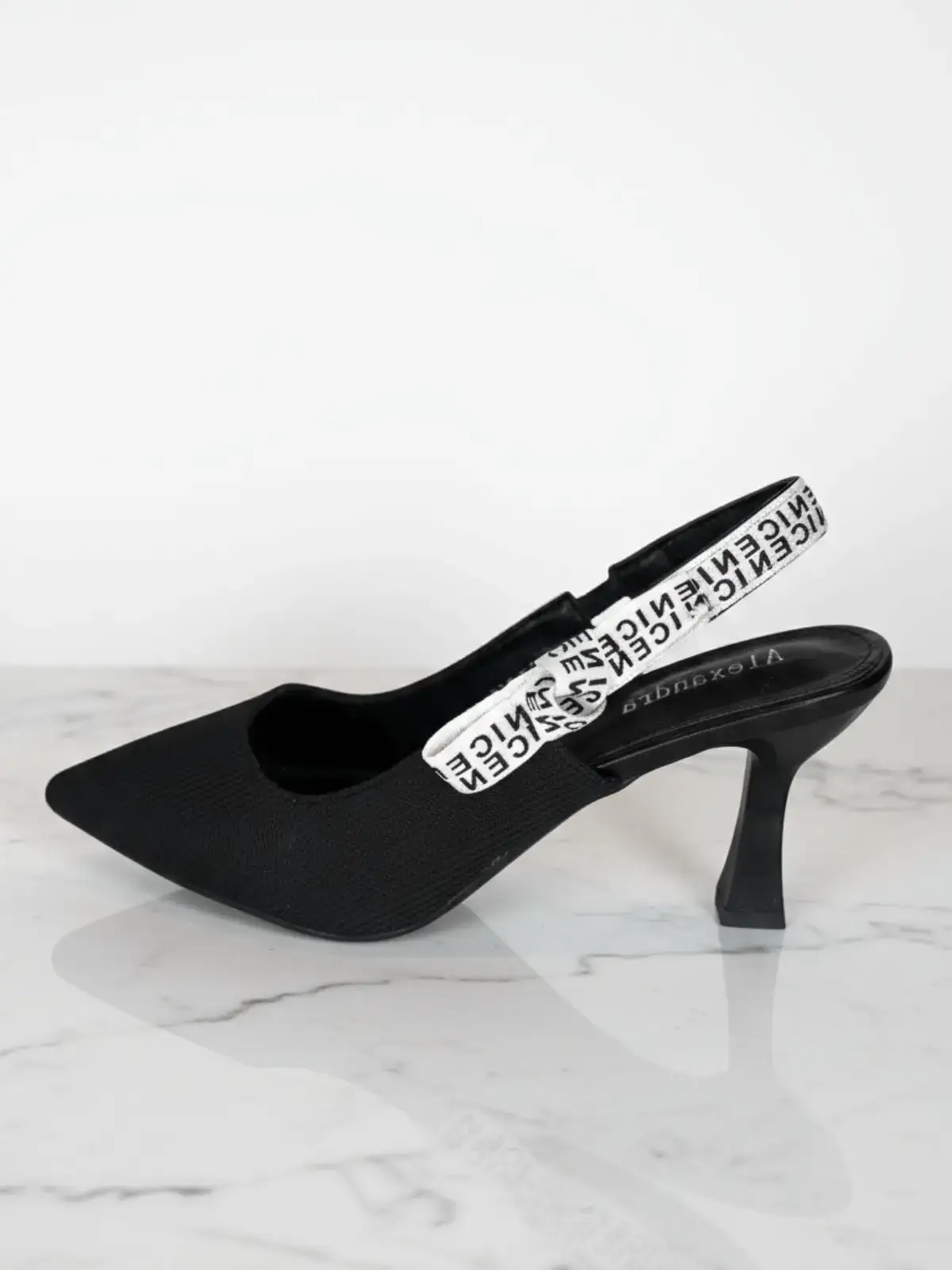 נעלי עקב קלאסיות שחורות לנשים – Alexandra Brand